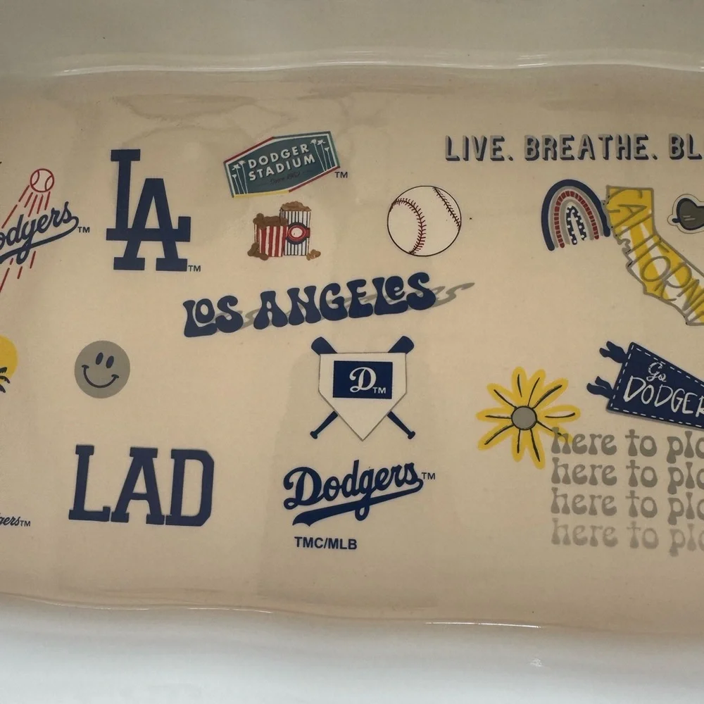 Los Angeles Dodgers Ceramic Baking Dish- fun and functional! Great size/ iconic💙